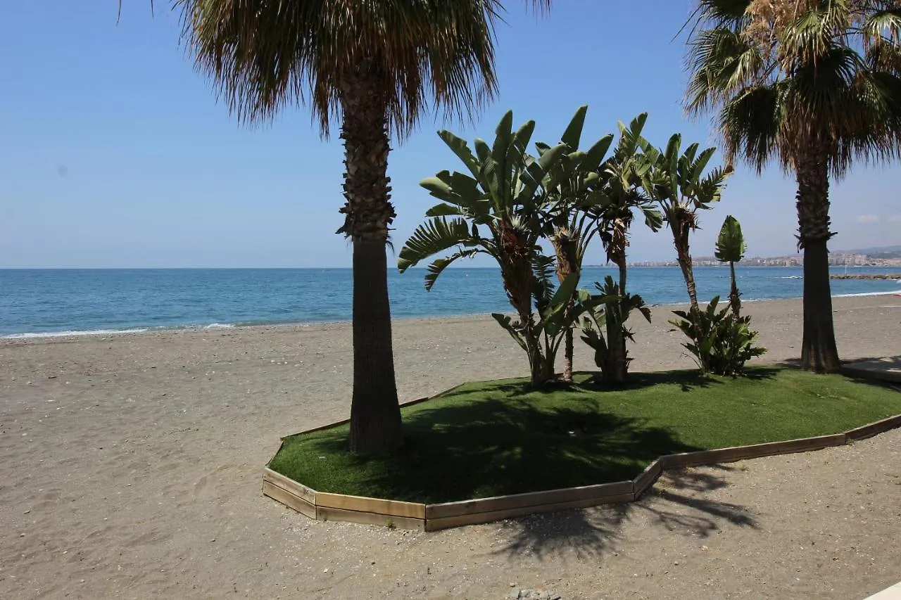 Toda Una Experiencia En La Costa Del Sol, A 100M De La Playa 0*, Algarrobo Costa