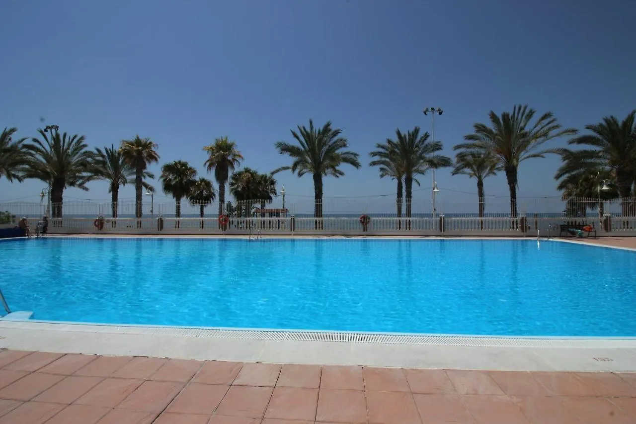Toda Una Experiencia En La Costa Del Sol, A 100M De La Playa